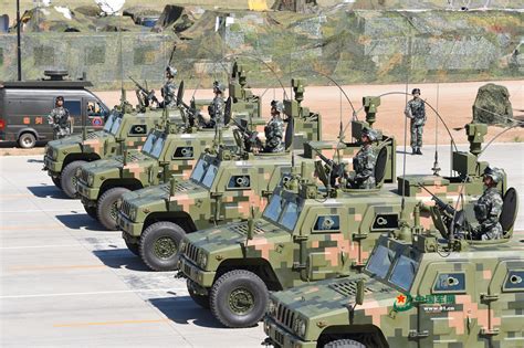 36个方队梯队受阅 近一半装备首次亮相 - 中国军网