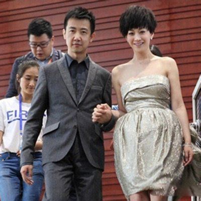 39岁李小冉与徐佳宁甜蜜完婚 相识了16年（图） - 中国网山东娱乐 - 中国网 • 山东