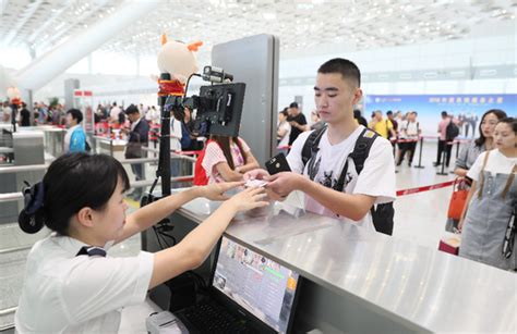 凭身份证即可乘机!郑州机场开通“一证乘机”新模式_手机新浪网