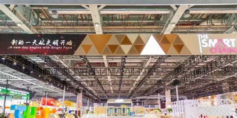 耐克在进博会上回顾入华历史，年底还将启用深圳创新中心
