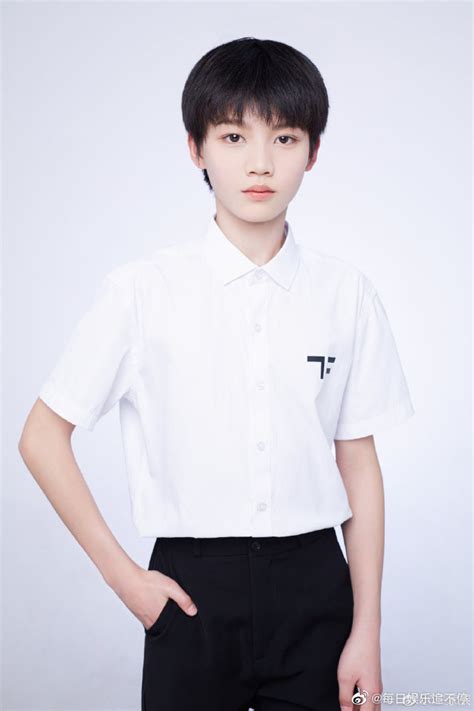 TF家族练习生首张公式照正式公开！