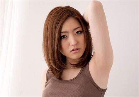 脸长只有18cm的18岁女星，被日媒称为“被神选中的美少女”_时尚_腾讯网