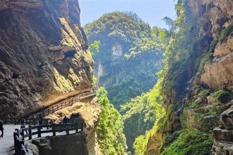 中国重庆武隆龙水峡地缝的瀑布,山泉瀑布,自然风景,摄影素材,汇图网www.huitu.com