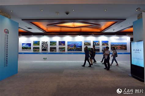 人民网带你探访2018年中非合作论坛北京峰会新闻中心--图片频道--人民网