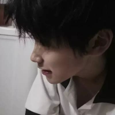 非主流丧头像男生