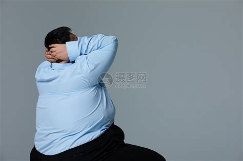 胖子瘦子侧面对比图ai矢量素材下载_扁平化减肥宣传插画 – 看飞碟
