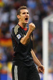 米洛斯拉夫·克洛泽（Miroslav Klose），1978年6月9日出生于波兰奥波莱，德国足球运动员，司职前锋，世界杯历史最佳射手。