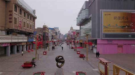安徽首个裸眼3D大屏在合肥步行街正式亮相，别人有的，我们也有！_城市