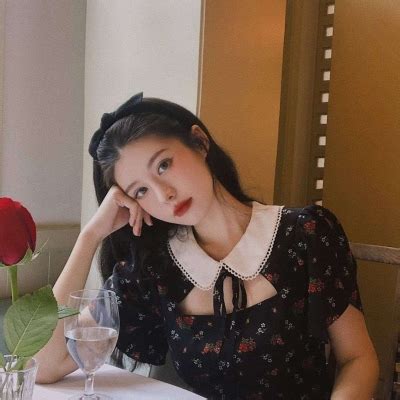甜美女生天花板头像图片