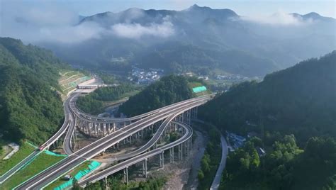 广元至平武高速公路（青川段）建成通车_县域经济网