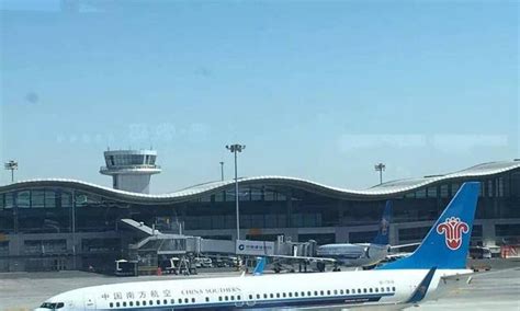 乌鲁木齐地窝堡机场中转及到达详细步骤|地窝堡|乌鲁木齐|飞机_新浪新闻