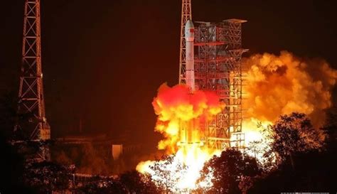 “嫦娥四号”成功发射视频来了！_凤凰网视频_凤凰网