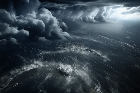 狂风暴雨的海面高清图片下载-正版图片600136813-摄图网