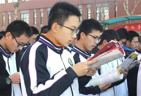 90万学生集体登录在线课堂 武汉「开学第一课」顺利开课 | 极客公园