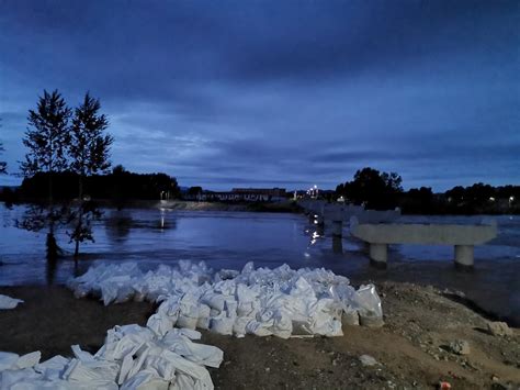“单季水稻第一县”五常遭洪水重创，大片稻田泡水