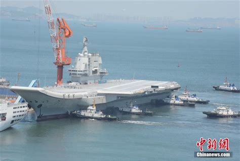 中国海军山东舰航母编队实战化训练影像
