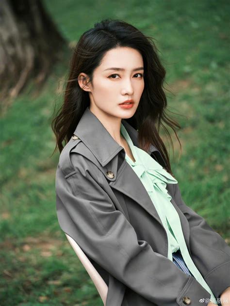 李沁图片