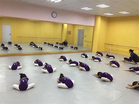 南京舞蹈培训班/教练班_学跳舞来美度舞蹈工作室
