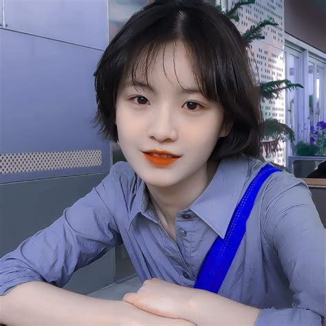 李庚希图片