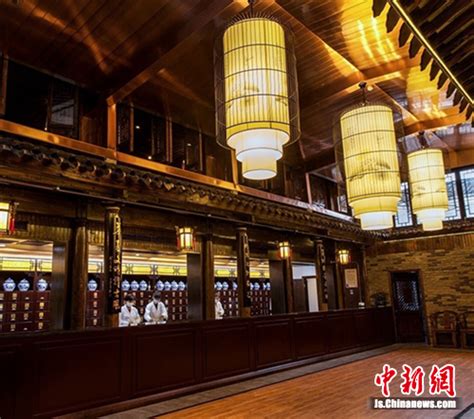 2018孟河镇首届“裕华”杜鹃花节开幕--常州市文化广电和旅游局
