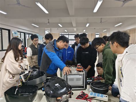 【实践育人】学院开展电子产品维修培训活动-欢迎访问桂林航天工业学院电子信息与自动化学院