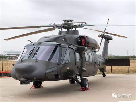 中欧飞机在上海展示首款VIP版EC130直升机_私人飞机网