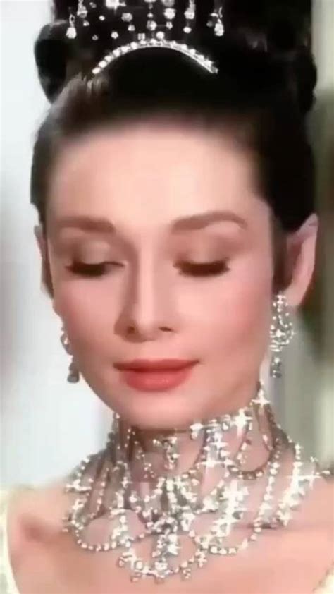 《窈窕淑女》中奥黛丽扮演的伊莱莎&#183;杜利特图片