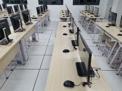 工厂批发新款学校机房微机室电教室语音教室云机房电脑桌-阿里巴巴