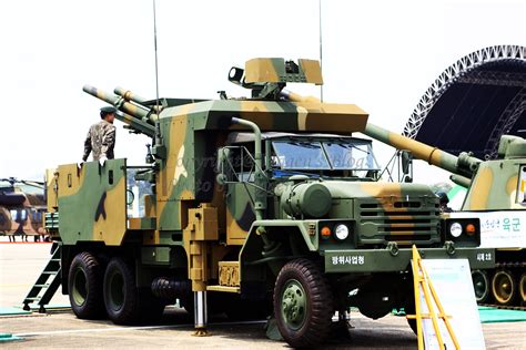 K2坦克领衔！韩国防务展陆军主力装备全部上阵——上海热线军事频道