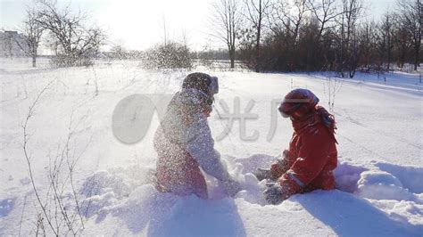 陪孩子玩雪的句子说说 跟孩子一起玩雪的说说朋友圈 _八宝网