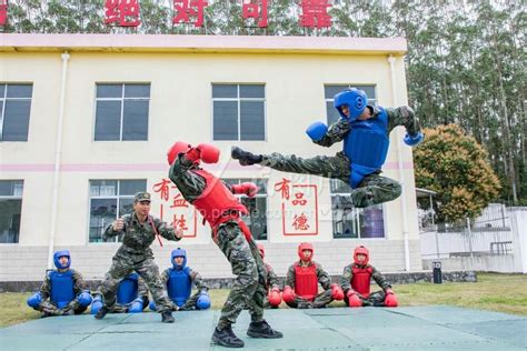 广西北海：武警官兵开展搏击对抗训练-人民图片网