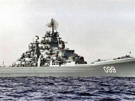 俄海军脊梁：彼得大帝号核动力巡洋舰，连美国航母看了都绕着走