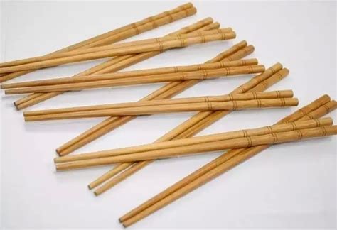 用筷子做的简单工艺品 一次性筷子做大风车步骤图解╭★ 肉丁网