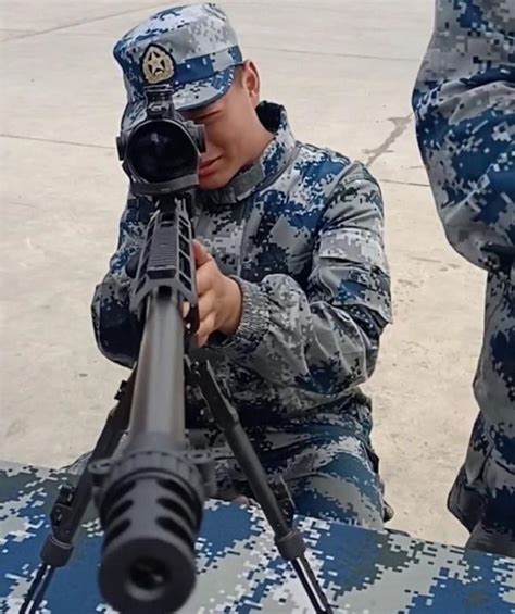 最新型狙击步枪亮相雷神突击队 国产新一代狙击武器体系正式形成