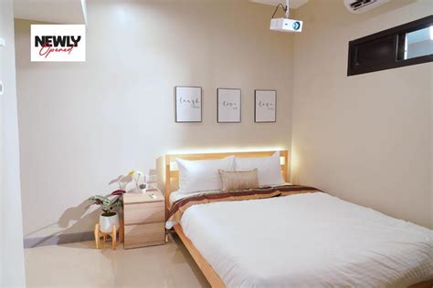 BnB98 Silom Hotel - 1 minutes from SKY TRAIN Sala Daeng station and ...