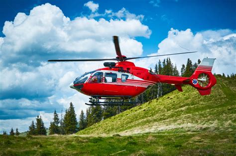 民用直升机再出事故！哪些因素会影响其飞行安全？乘坐时应注意什么？