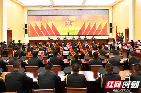 火箭军某部隆重举行2022年军官退役仪式_军事频道_中华网