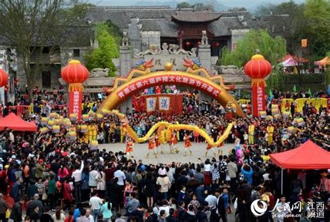 江西吉安：文化节展非遗民俗表演 百姓享“全民盛宴”