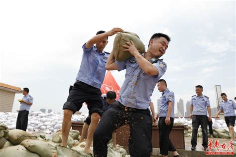 以1998年长江洪水为背景 2019年长江中下游抗洪抢险实战演练举行 | 北晚新视觉