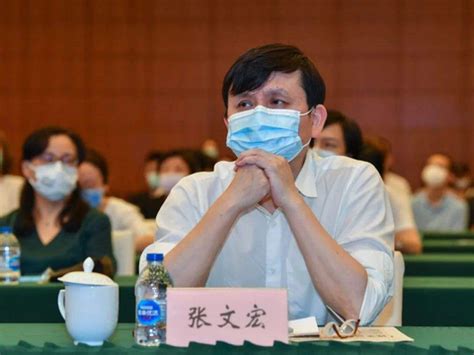 张文宏：抗疫第二阶段来临 当下任务是上海实现社会面清零|新冠肺炎_新浪新闻