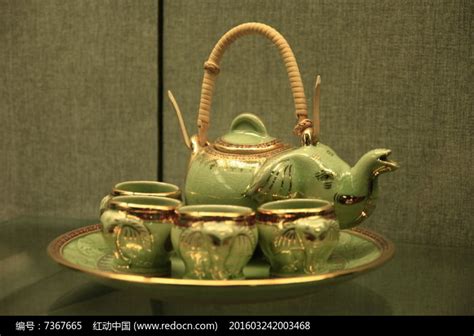 青瓷茶具高清图片下载_红动中国