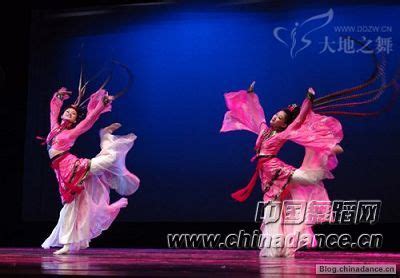 古典女子三人舞《楚腰》 - 舞蹈图片 - Powered by Chinadance.cn!