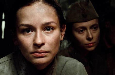 第79集团军某合成旅：通信女兵完成女狙击手的华丽蜕变-人民图片网