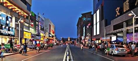 南通：南大街无人机灯光秀正式上演_江苏国际在线