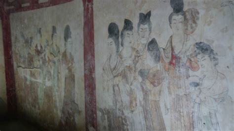 23.唐·李仙蕙(永泰公主)墓壁画《宫女》-历代绘画-图片