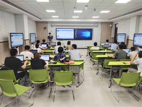 上海电脑培训班要多少钱?电脑培训费用贵不贵?_上海达内教育官网