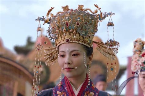 大宋太后刘娥：街头歌女被丈夫卖给皇子，成为第二个穿龙袍的女人_宋真宗_宋太宗_赵恒