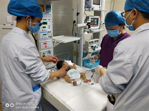 县第一人民医院：成功开展首例“新生儿换血术”