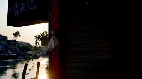 《某一天灭亡来到我家门前》剧中男女主角徐仁国及朴宝英接受某平台访问-新闻资讯-高贝娱乐