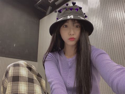 郑少女图片